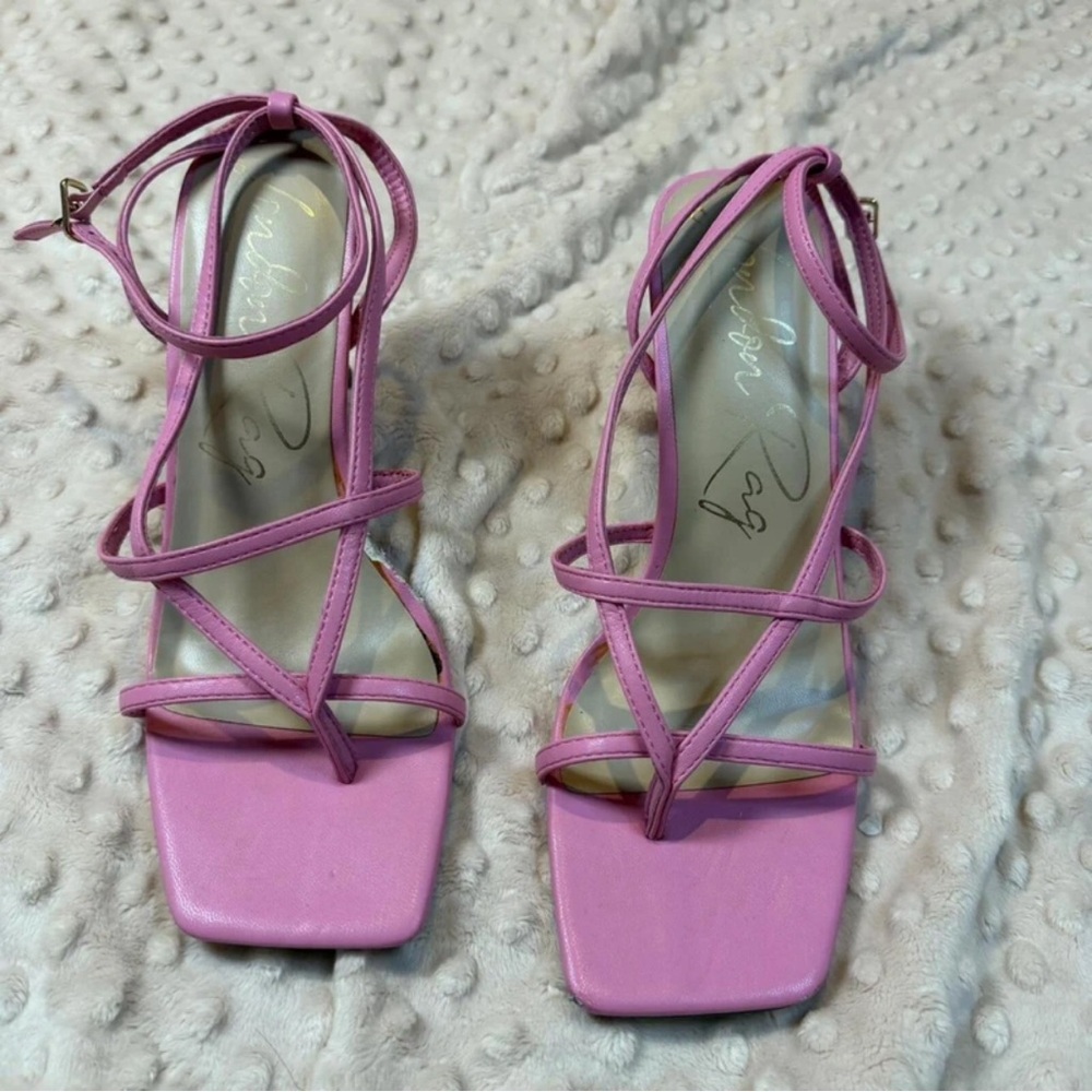 Strappy Square-Toe Heeled Sandals in Lilac Pink